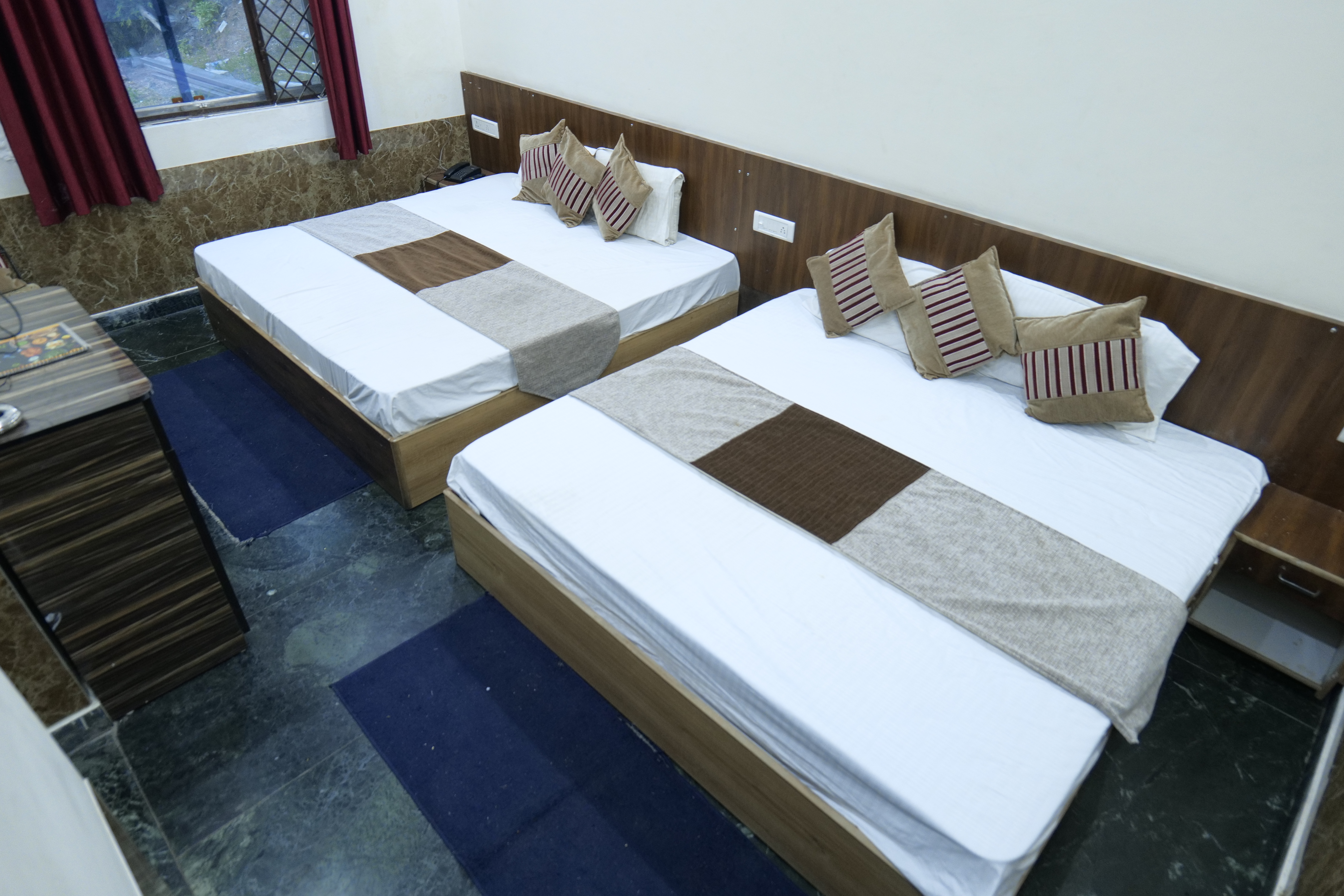 Sunny Pines Resort